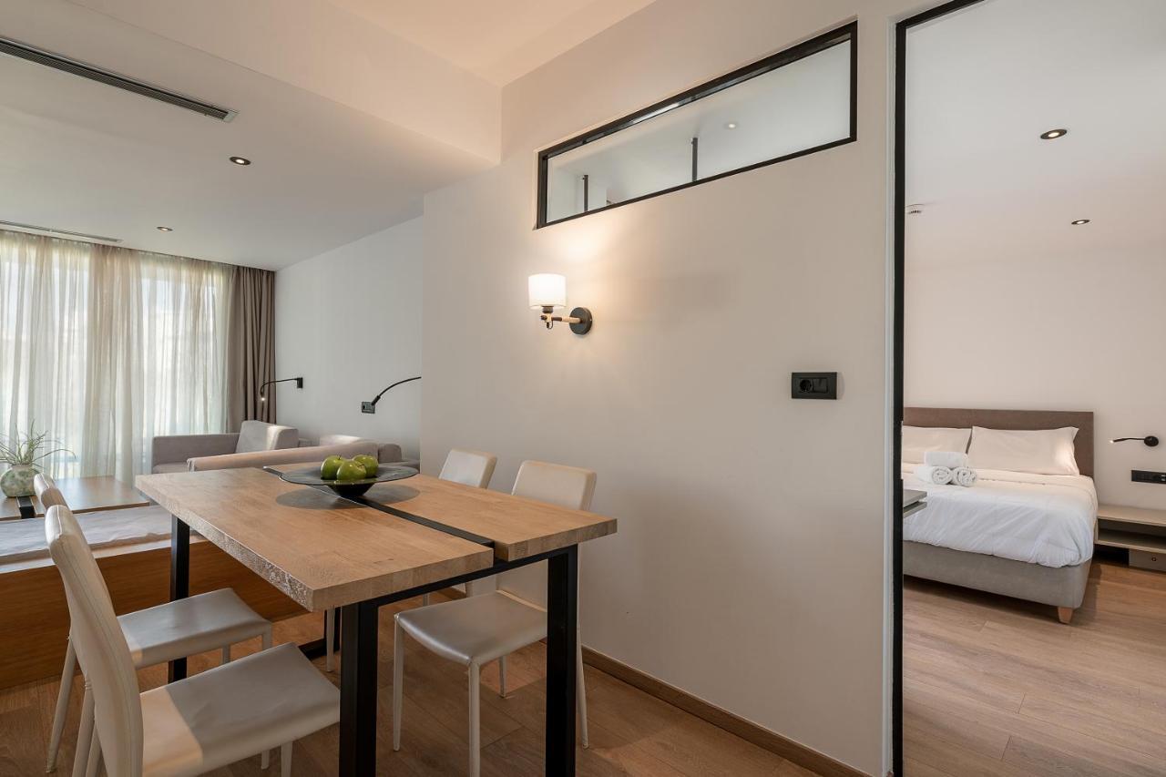 Icarus Hotel 칼라마키 외부 사진