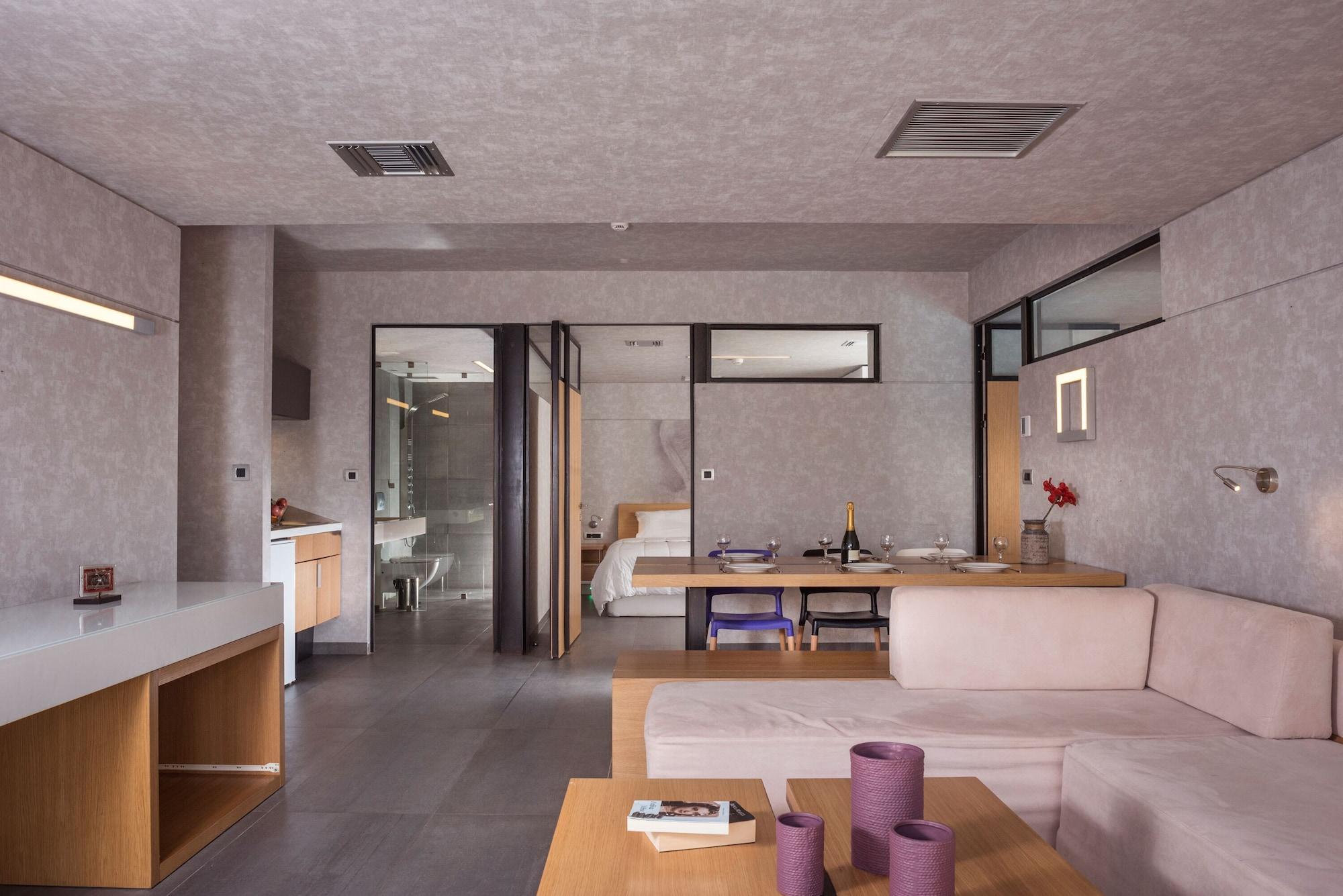 Icarus Hotel 칼라마키 외부 사진