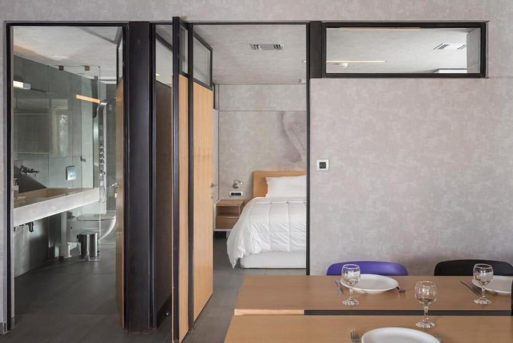 Icarus Hotel 칼라마키 외부 사진